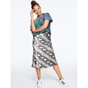 🆕PINK Skirt – Satin Skirt